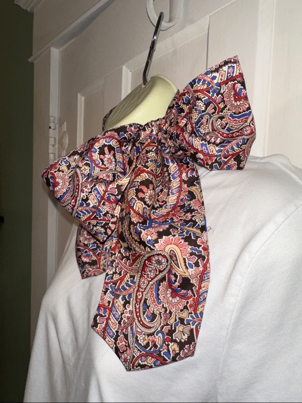 Vtg‎ Handmade Blue, Gold & Red Paisley Bow Neck Polyester Scarf, Sash or Belt